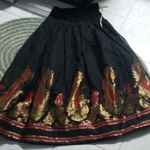 Lhenga skirt